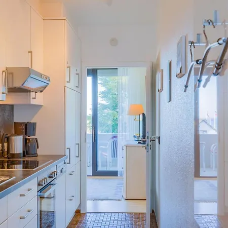 Haus Vier Jahreszeiten Buona Vista Апартаменты *