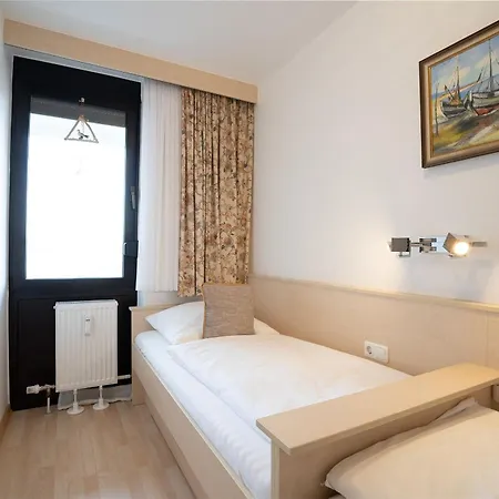 Haus Vier Jahreszeiten Buona Vista Даме